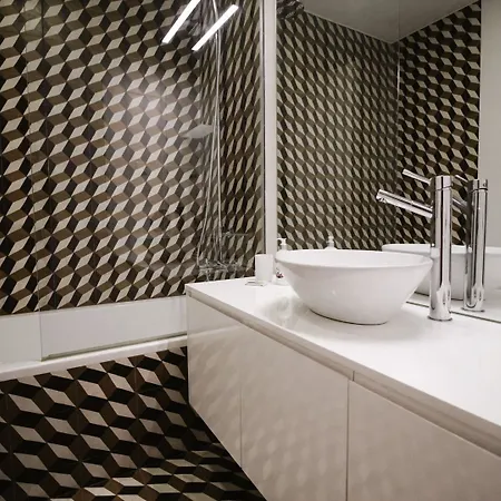 Guestready - Chic Flat Near Cathedral شقة