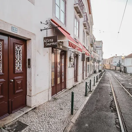 Joivy Elegant 2br Nearby Tram 28e Stop - Portas Sol